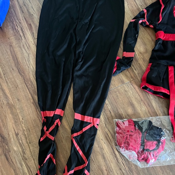 Ninja costume for women - Picture 4 of 5